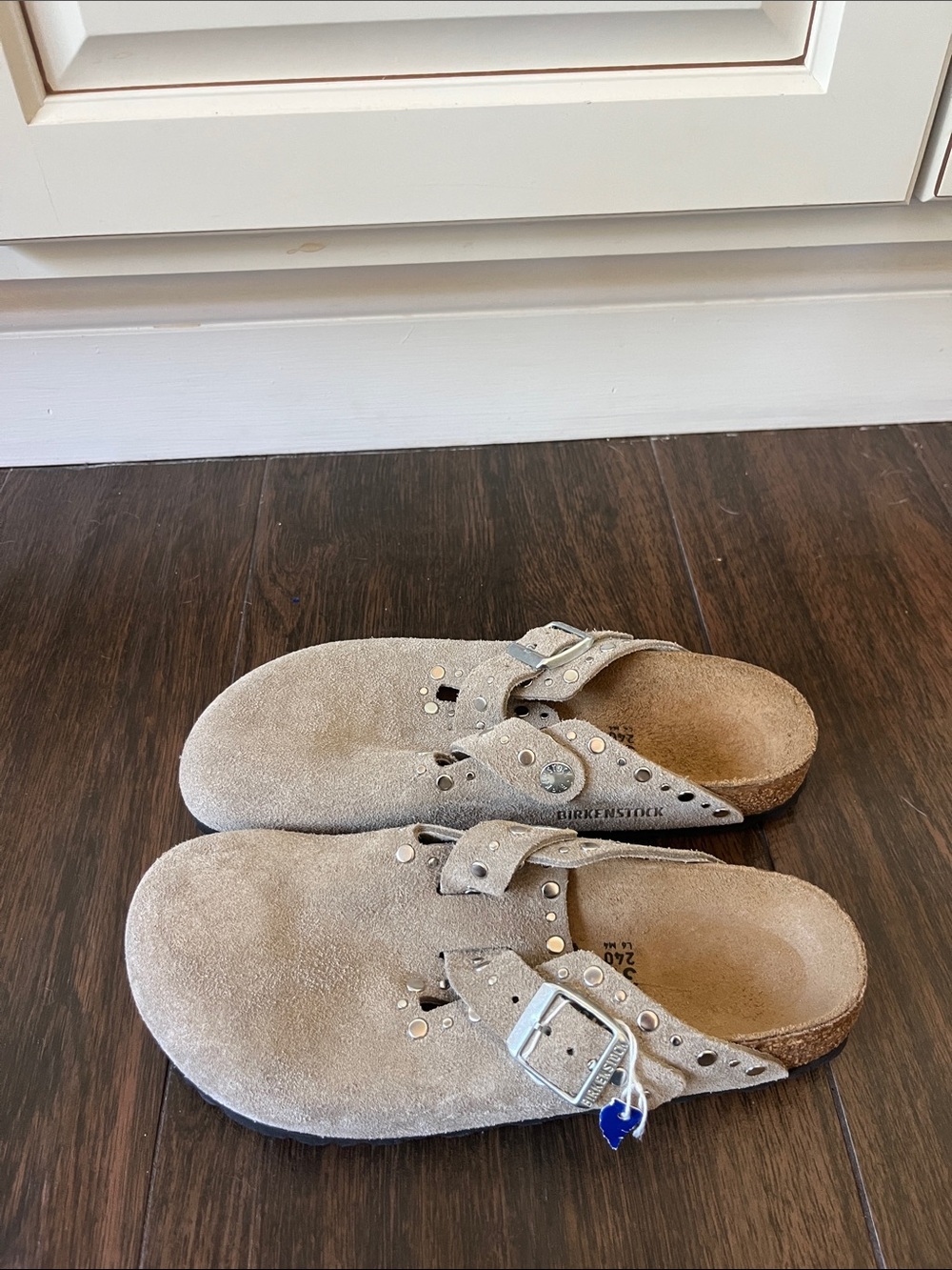 NWT BIRKENSTOCK RIVET CLOGS - Picture 5 of 8